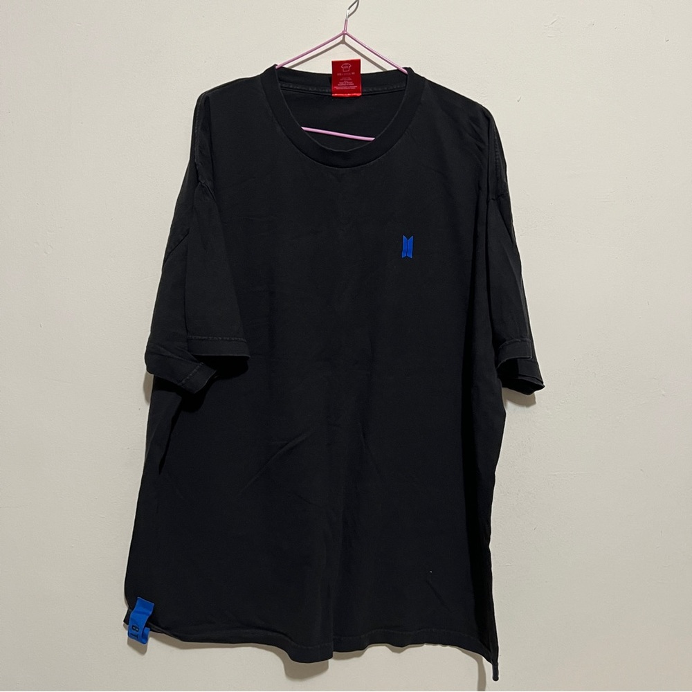 BTS TOUR OFFICIAL MERCH